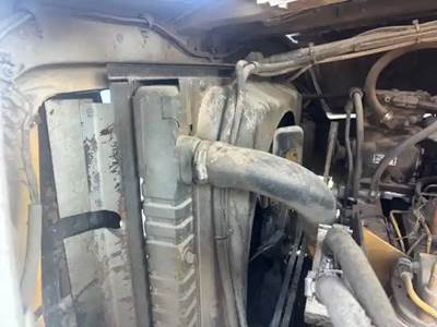 Ford L8000 Radiator