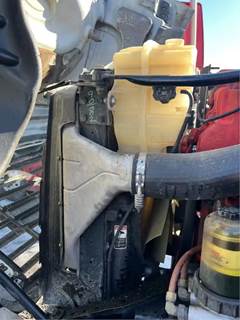 Freightliner Cascadia 125 Radiator