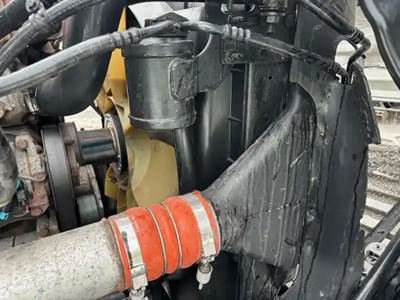 Freightliner Cascadia 125 Radiator