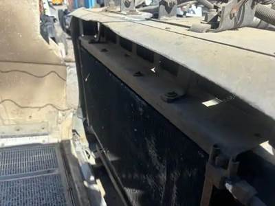 Peterbilt 330 Radiator