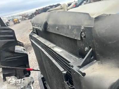 Peterbilt 579 Radiator