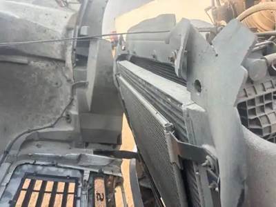 Sterling L9500 Radiator