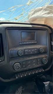 International CV515 Radio