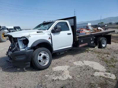 Dodge 5500 Chassis Salvage Truck