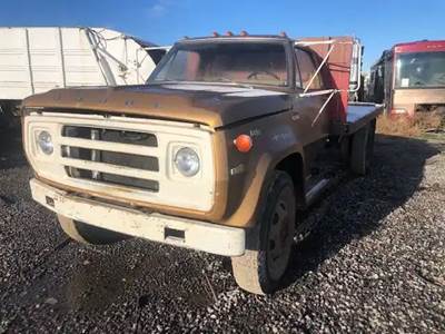 Dodge D600 Salvage Truck