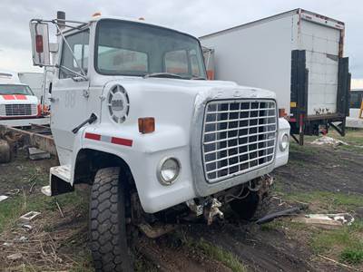Ford 8000 Salvage Truck
