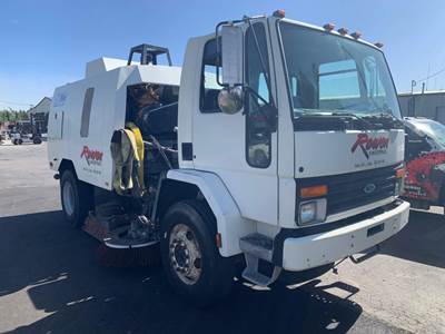 Ford CF7000 Salvage Truck