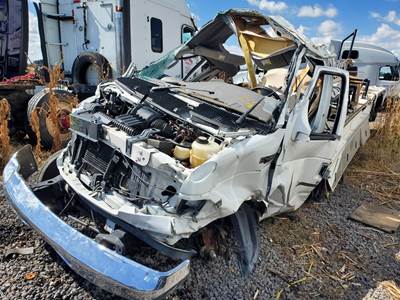 Ford E-450 Salvage Truck