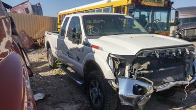 Ford F-350 Salvage Truck