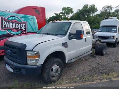 Ford F-350 Salvage Truck