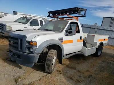 Ford F-450 Salvage Truck