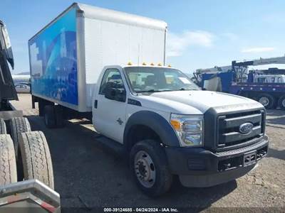 Ford F-450 Salvage Truck
