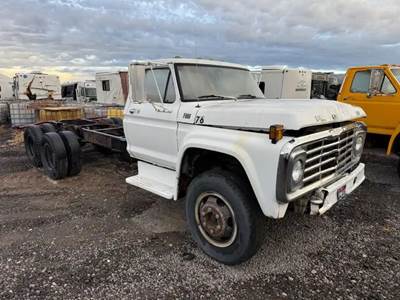 Ford F-600 Salvage Truck