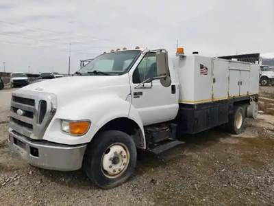 Ford F-650 Salvage Truck