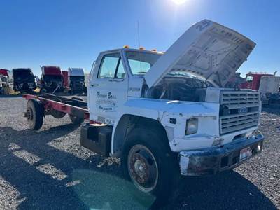 Ford F-700 Salvage Truck