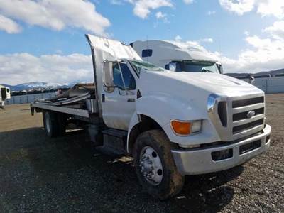 Ford F-750 Salvage Truck