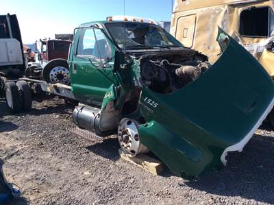 Ford F-750 Salvage Truck