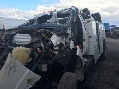 Ford F-750 Salvage Truck