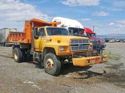 Ford F-800 Salvage Truck