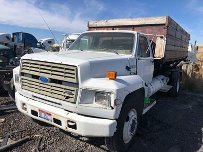 Ford F-800 Salvage Truck
