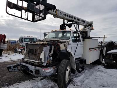 Ford F-800 Salvage Truck