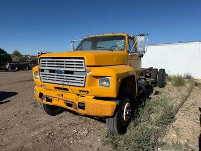 Ford F-800 Salvage Truck