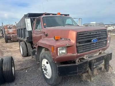 Ford F-800 Salvage Truck