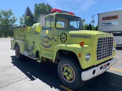Ford L800 Salvage Truck