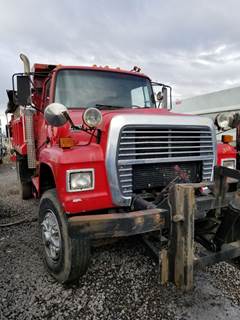 Ford L8000 Salvage Truck