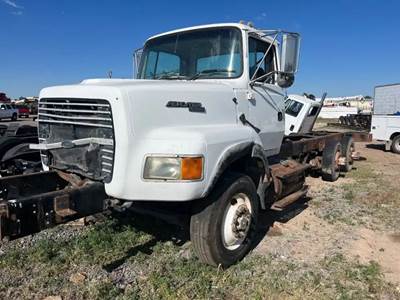Ford L9000 Salvage Truck