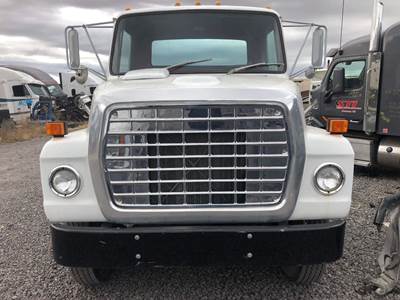 Ford LN700 Salvage Truck