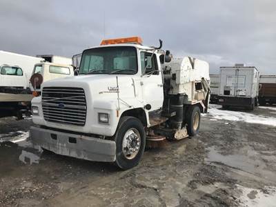Ford LN7000 Salvage Truck