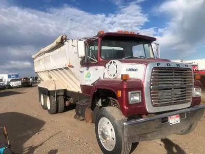 Ford LNT8000 Salvage Truck