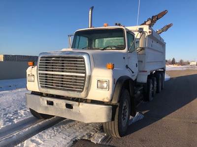 Ford LT9000 Salvage Truck