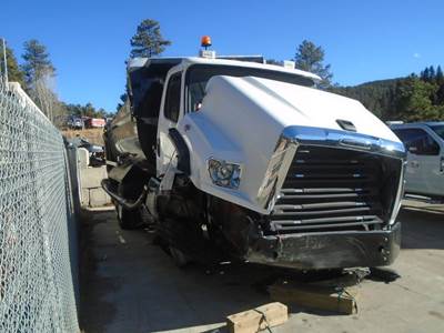 Freightliner 114SD Salvage Truck