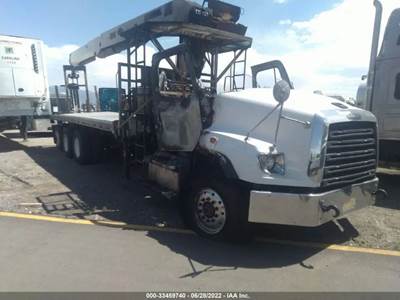 Freightliner 114SD Salvage Truck