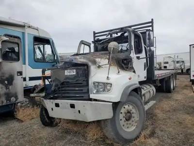 Freightliner 114SD Salvage Truck