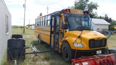 Freightliner B2 Salvage Truck
