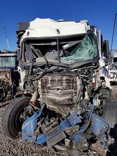 Freightliner Cascadia 125 Salvage Truck