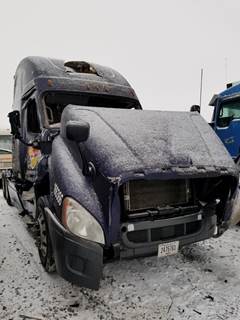 Freightliner Cascadia 125 Salvage Truck