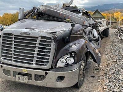 Freightliner Cascadia 125 Salvage Truck