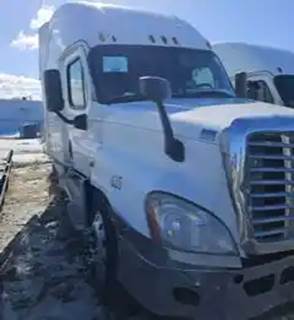 Freightliner Cascadia 125 Salvage Truck