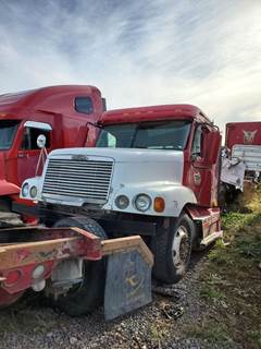 Freightliner Century Class 120 Salvage Truck