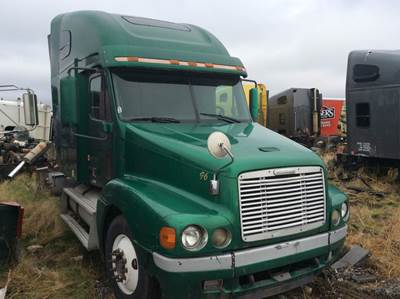 Freightliner Century Class 120 Salvage Truck