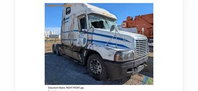 Freightliner Century Class 120 Salvage Truck