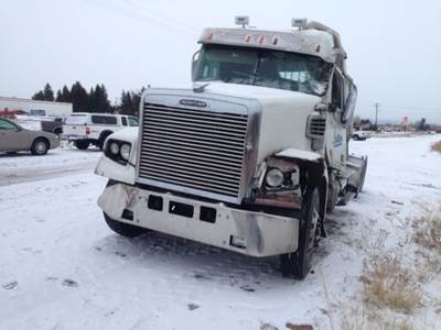 Freightliner Coronado Salvage Truck