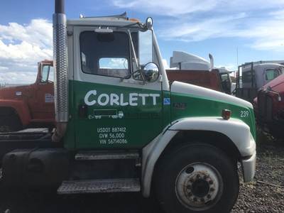 Freightliner FL70 Salvage Truck