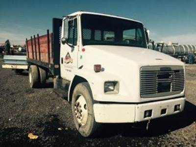 Freightliner FL70 Salvage Truck