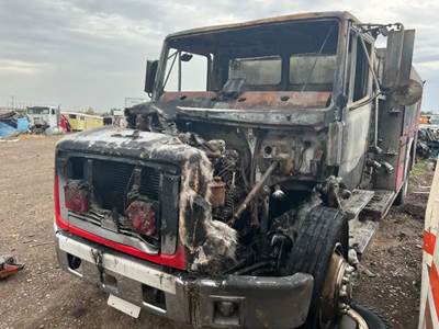 Freightliner FL80 Salvage Truck