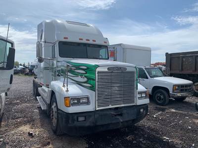 Freightliner FLD120 Salvage Truck